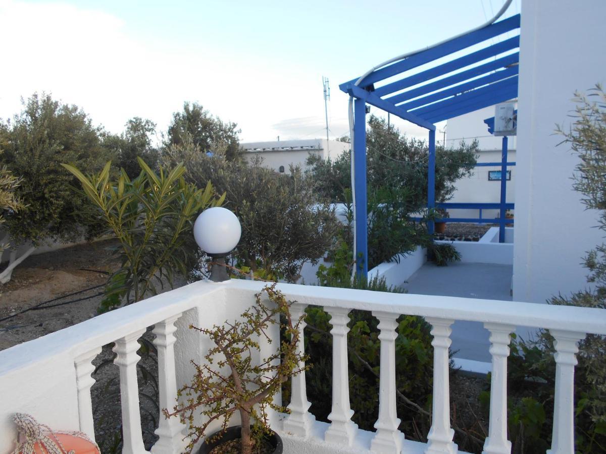 Studios Apartments Kapetanios Perissa  Exterior foto