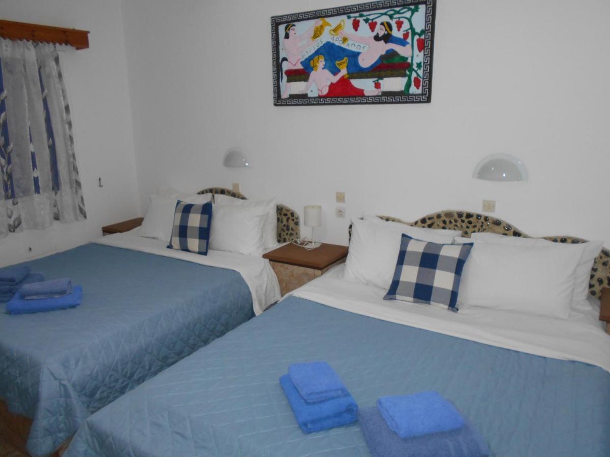 Studios Apartments Kapetanios Perissa  Exterior foto